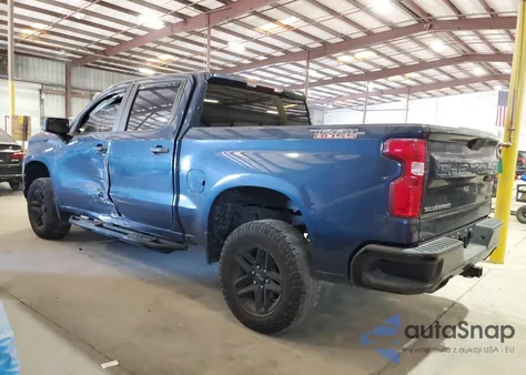 2021 Chevrolet Silverado K1500 Trail Boss Custom z USA, uszkodzony, nr VIN 3GCPYCEFXMG123585